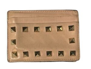 AUTH Valentino Garavani Pink Leather Gold Studs Rockstud Card Holder